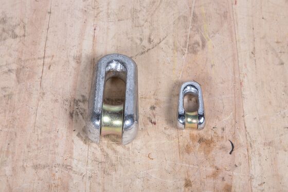 Mua Đầu nối dây dẫn hướng chịu tải nặng 50kN với thiết kế gia cố hình chữ U và thép hợp kim chất lượng cao để kéo cáp an toàn online manufacture