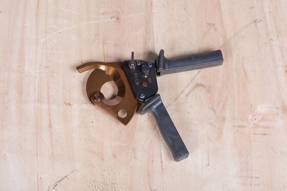 Mua Heavy-Duty Ratcheting Cable Cutter with High-Strength Steel Blade for Copper and Aluminum Wires online manufacture