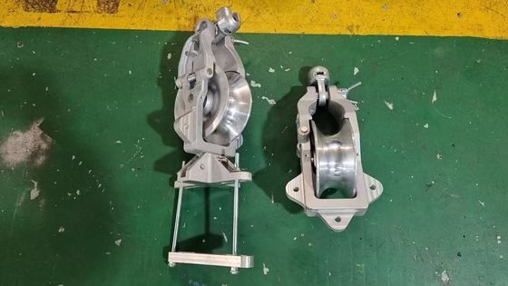 Φ178 × 76 Crosssarm gắn khối dây với tải trọng định số 10KN cho cáp lắp đặt đường truyền